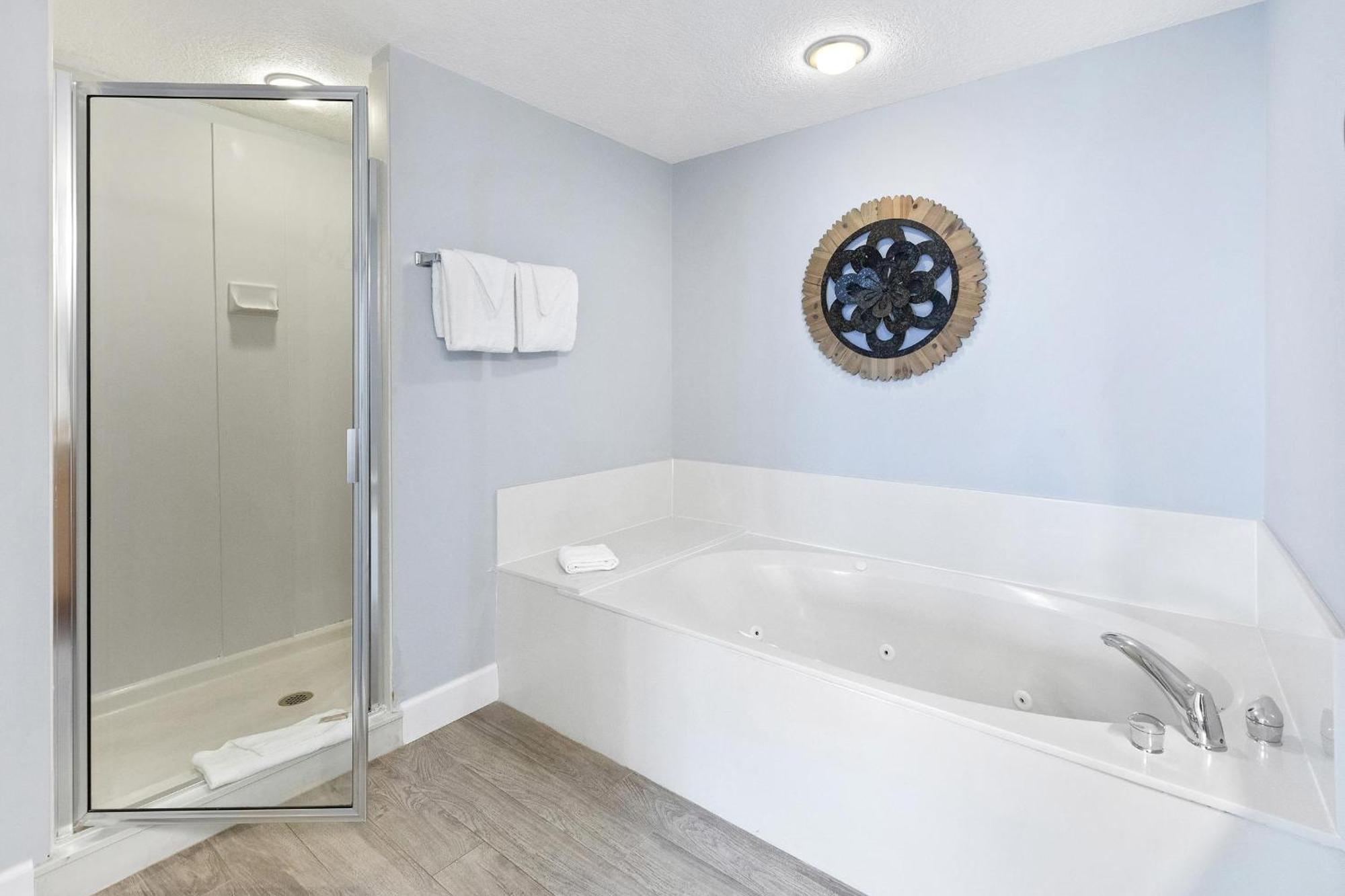 Apartment Grandview East 1203